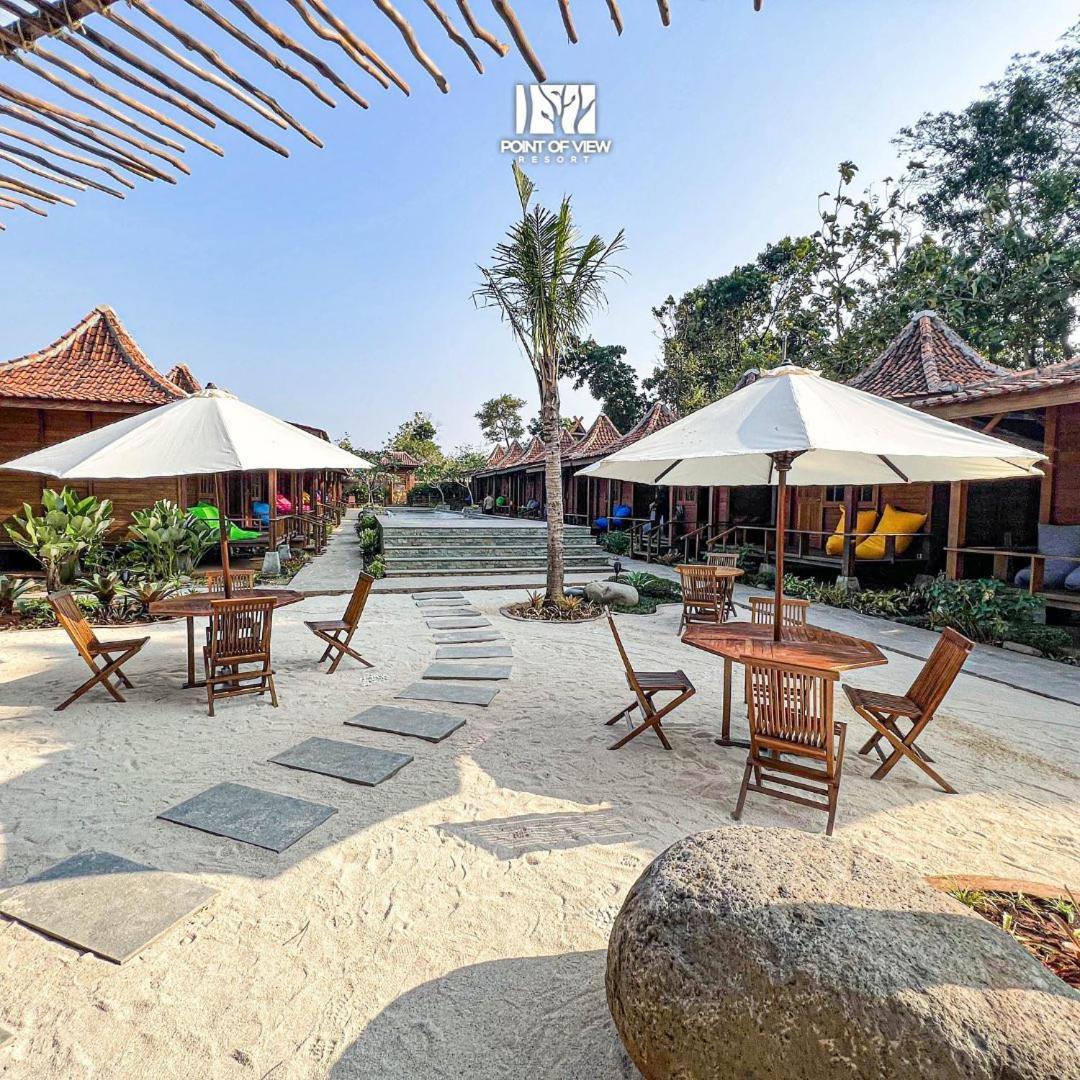 Point Of View Hotel & Resort Majalengka Exterior photo